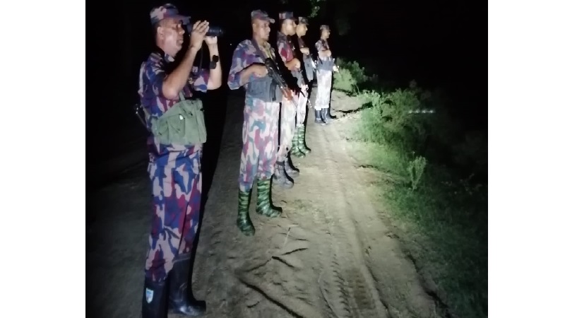 চাঁপাইনবাবগঞ্জ সীমান্তে পুশইন ঠেকাতে সতর্ক বিজিবি’র ৩টি ব্যাটালিয়ন,পুশইনে কোন ছাড় নয়